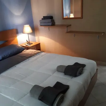 Cozy Apt Vith View Near Center 公寓