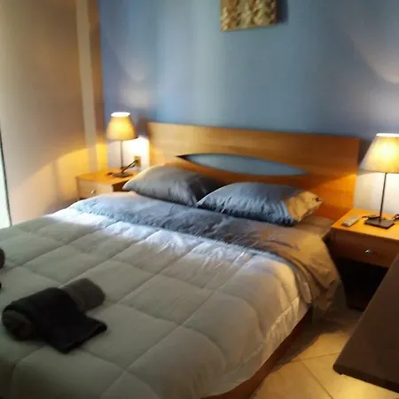 公寓 Cozy Apt Vith View Near Center *